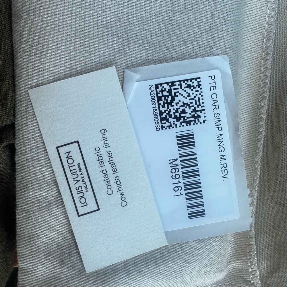 Louis vuitton card holder monogram reverse
